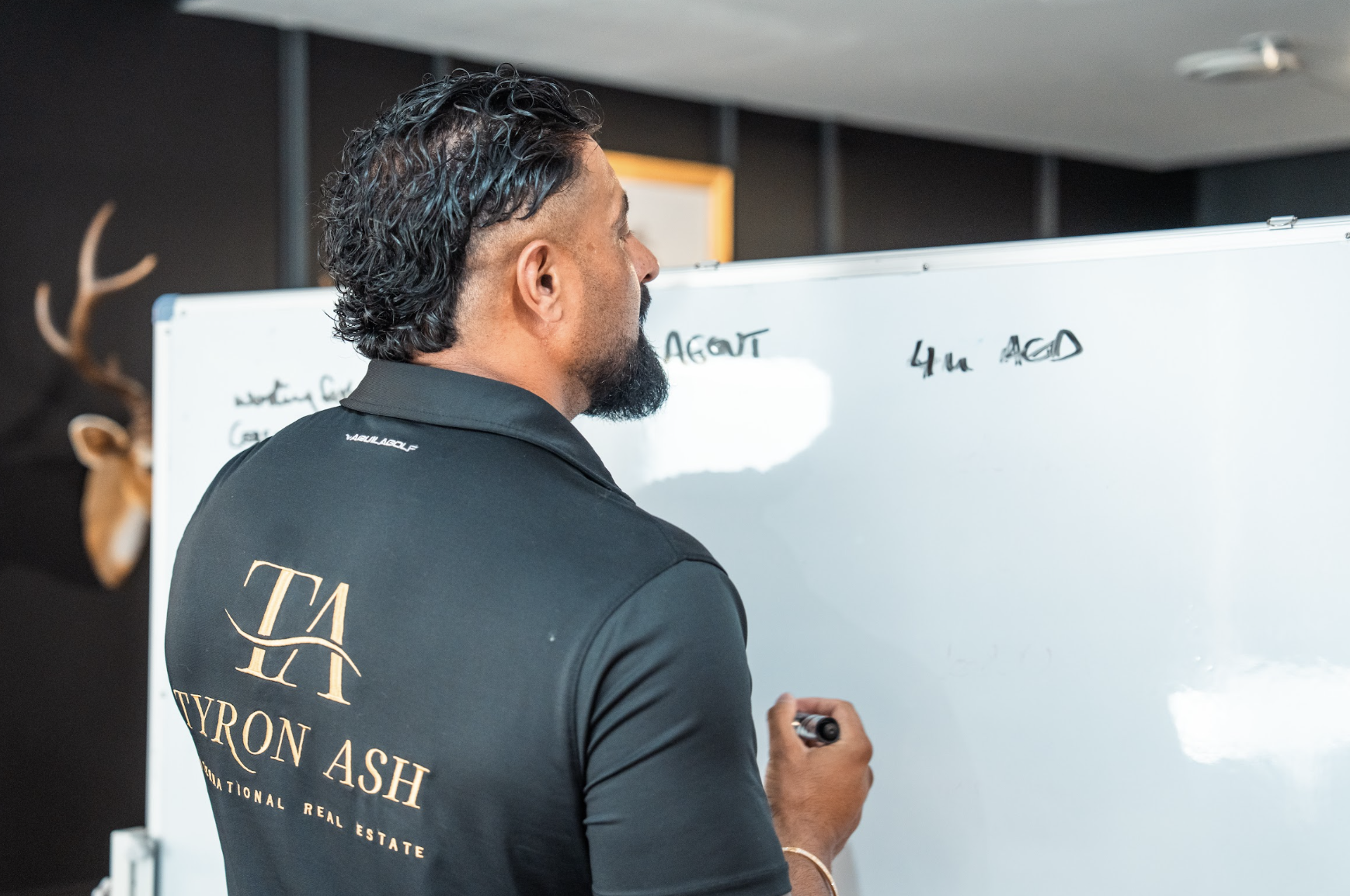 Tyron Ash International